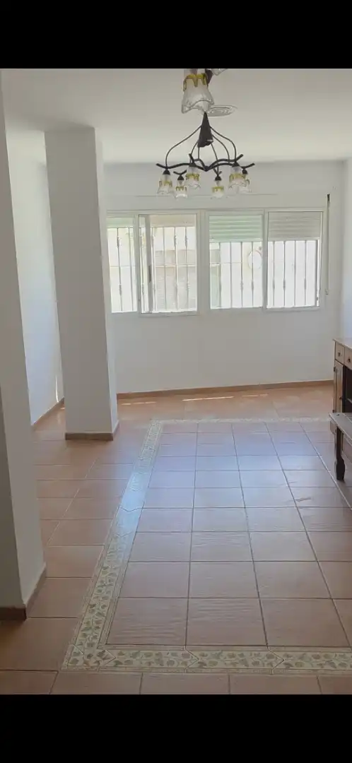 Piso en venta en Carrer Pedralba, 76, Benaguasil Piso en venta en Benaguasil con Aire acondicionado