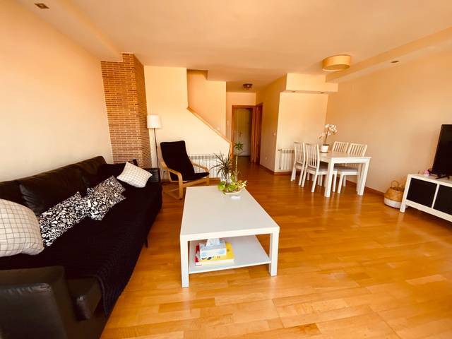 Dúplex en Alquiler en Carrer Enric Valor, 22 en Centro