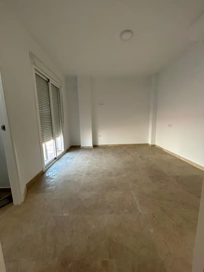 Habitación de Piso de alquiler en Villanueva del Ariscal con Terraza y Balcón