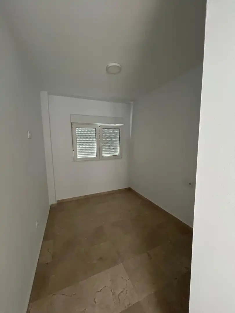 Habitación de Piso de alquiler en Villanueva del Ariscal con Terraza y Balcón