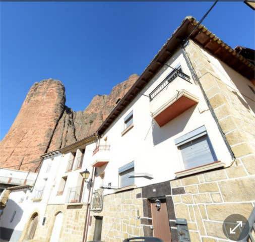 Casa-chalet en Venta en Romareda