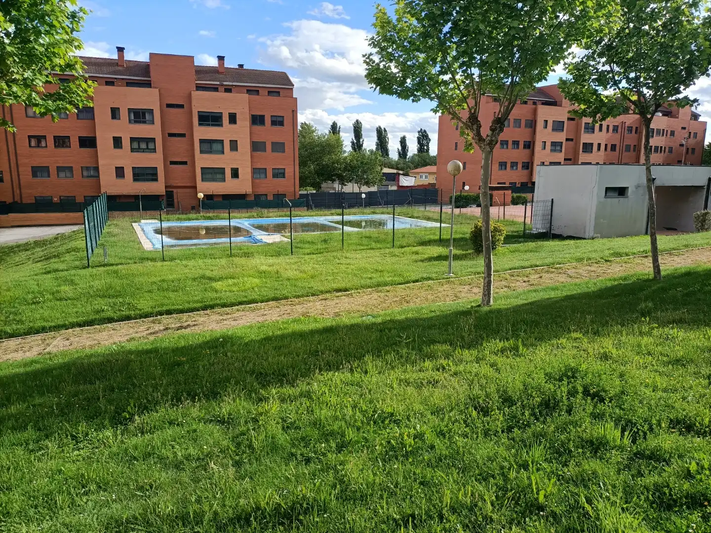 Parkplatz von Wohnung zur Miete in Valladolid mit Heizung, Privatgarten und Parkett