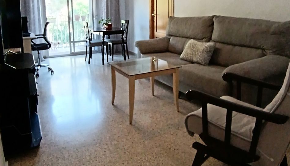 Piso en venta en Carretera de la Sierra, 70, Crta. De la Sierra, Granada Capital - imagen 1 Foto 1 de Piso en venta en Carretera de la Sierra, 70, Crta. De la Sierra, Granada Capital