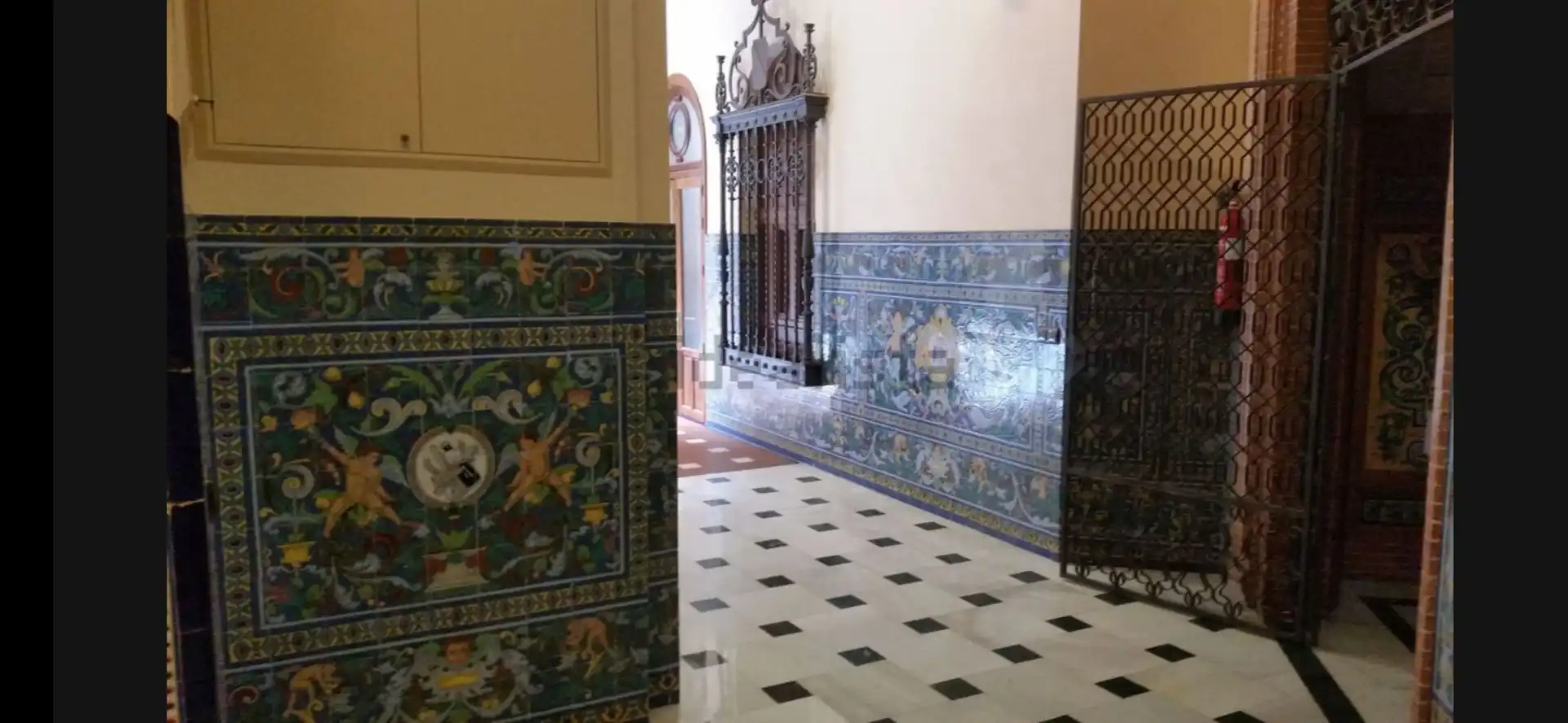 Attic for rent in Calle Pajaritos, 6, Alfalfa - Santa Cruz Attic for rent in Sevilla with Air Conditioner, Heating and Terrace
