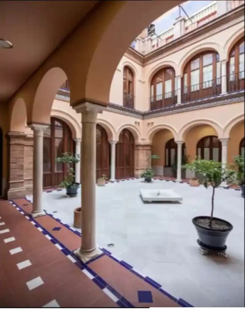Attic for rent in Calle Pajaritos, 6, Alfalfa - Santa Cruz Attic for rent in Sevilla with Air Conditioner, Heating and Terrace