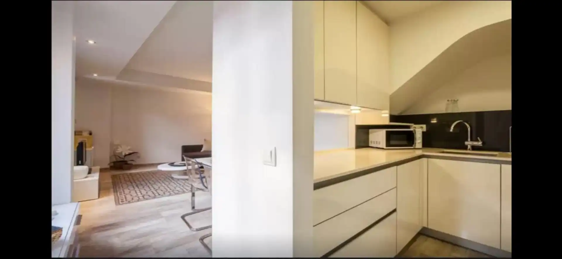 Attic for rent in Calle Pajaritos, 6, Alfalfa - Santa Cruz Kitchen of Attic for rent in Sevilla with Air Conditioner, Heating and Terrace