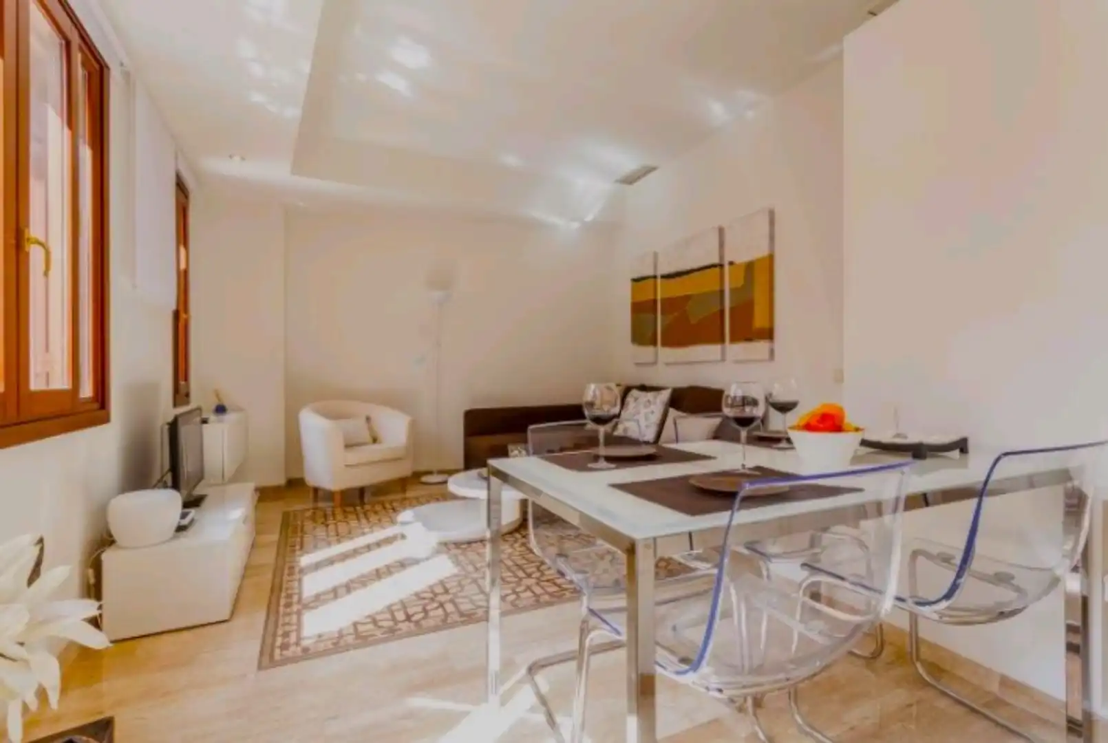 Attic for rent in Calle Pajaritos, 6, Alfalfa - Santa Cruz Living room of Attic for rent in Sevilla with Air Conditioner, Heating and Terrace