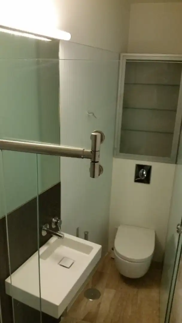 Attic for rent in Calle Pajaritos, 6, Alfalfa - Santa Cruz Bathroom of Attic for rent in Sevilla with Air Conditioner, Heating and Terrace