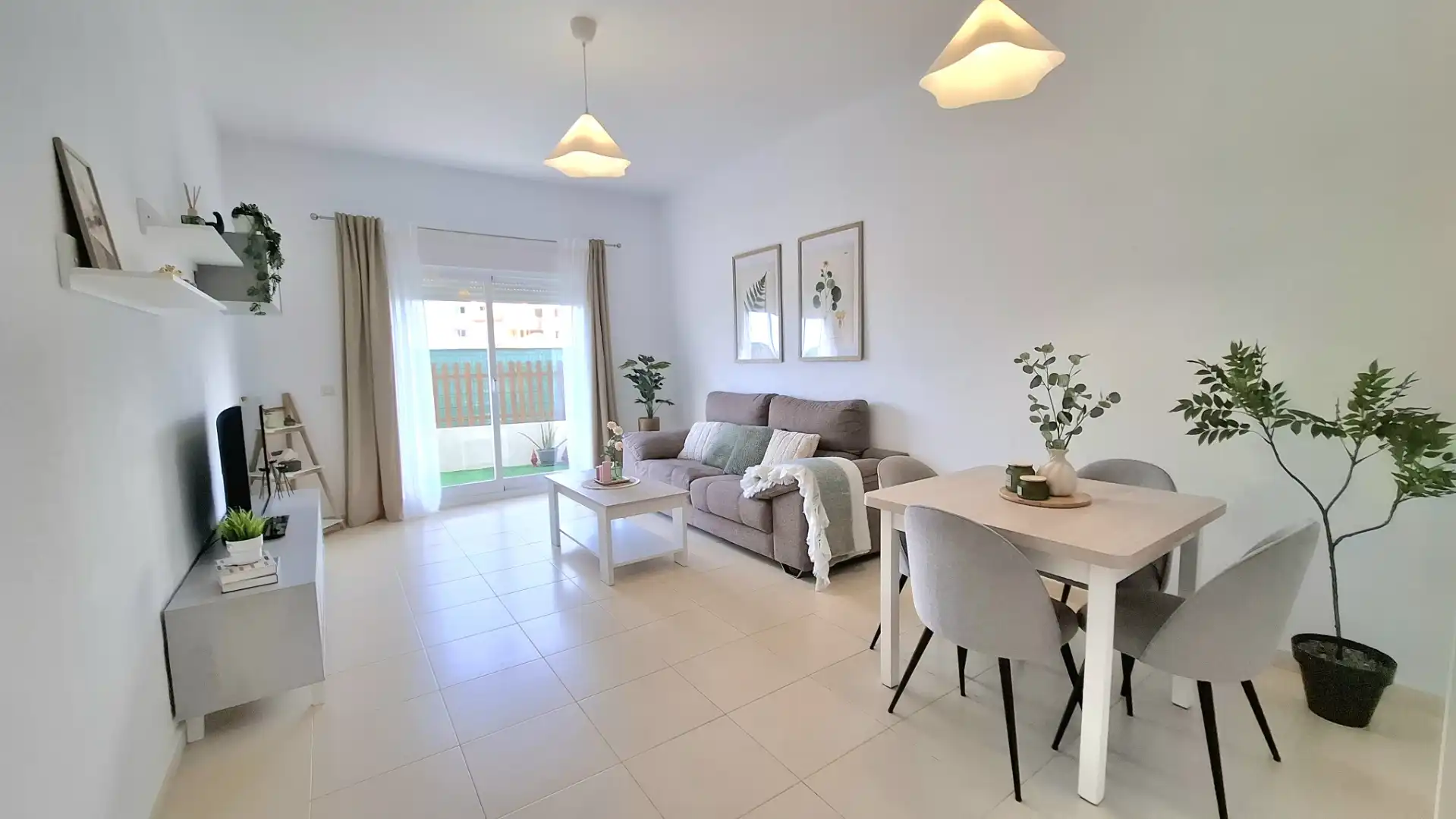 Wohnzimmer von Wohnung zum Verkauf in La Nucia mit Klimaanlage, Privatgarten und Terrasse