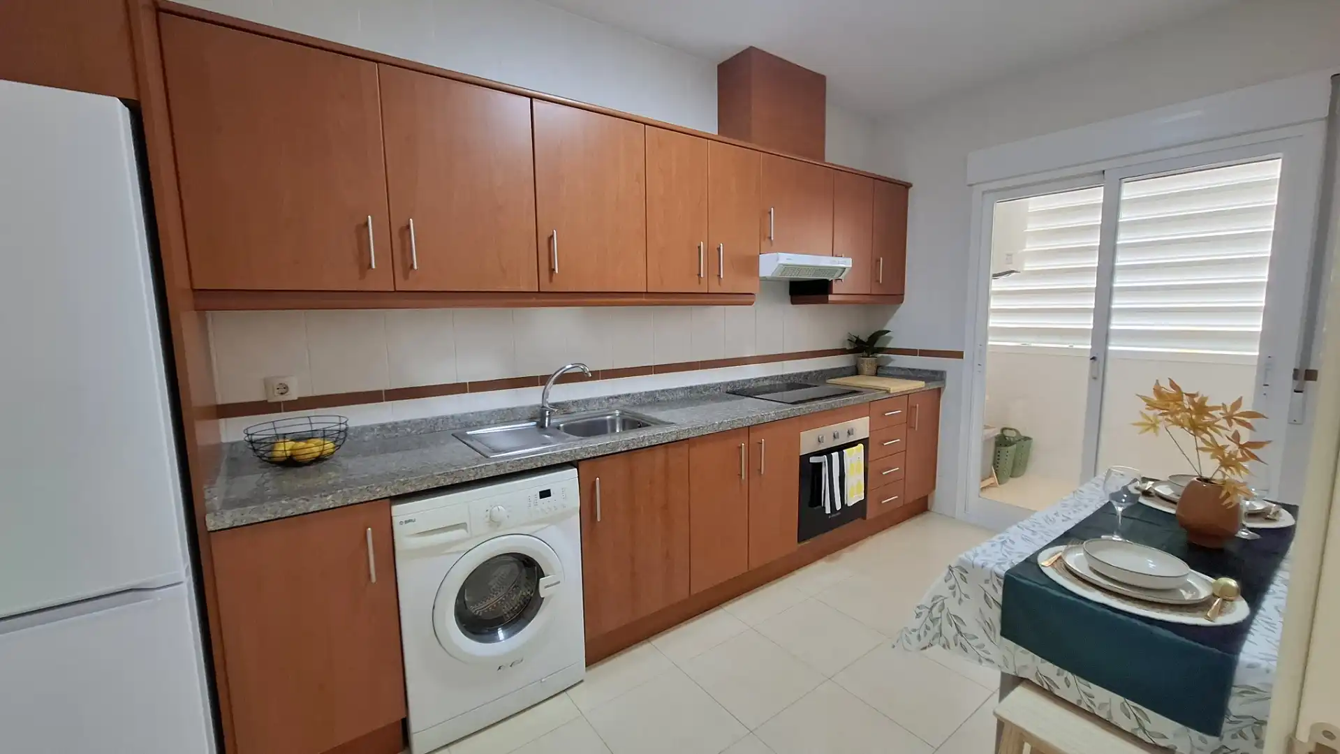 Küche von Wohnung zum Verkauf in La Nucia mit Klimaanlage, Privatgarten und Terrasse