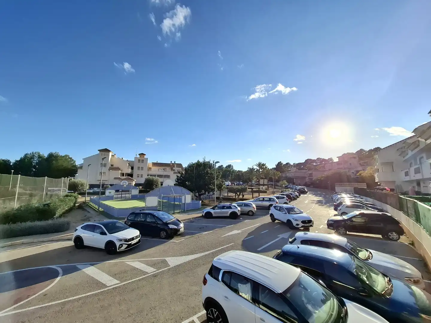 Parkplatz von Wohnung zum Verkauf in La Nucia mit Klimaanlage, Privatgarten und Terrasse