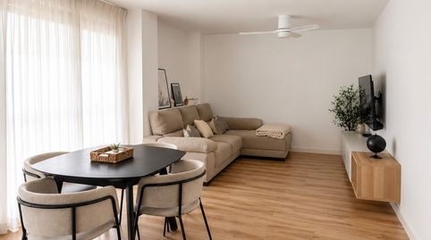 Piso en venta en Calle Río Ebro, 12, Lardero, La Rioja - imagen 5 Foto 5 de Piso en venta en Calle Río Ebro, 12, Lardero, La Rioja