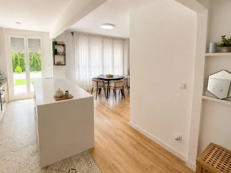 Wohnung zum Verkauf in Calle Río Ebro, 12, Lardero Esszimmer von Wohnung zum Verkauf in Lardero mit Heizung, Privatgarten und Terrasse