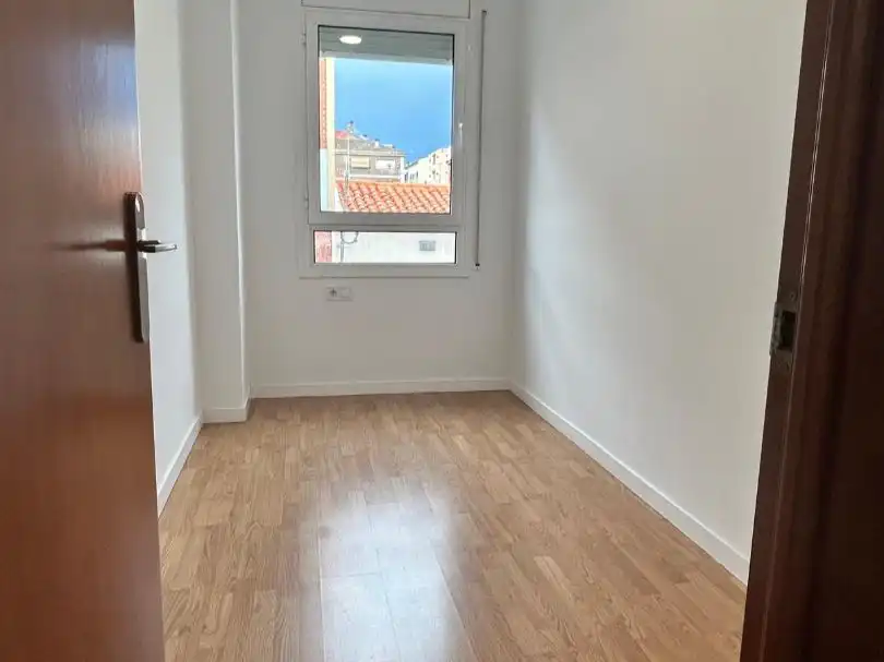 Schlafzimmer von Wohnung zum Verkauf in Terrassa mit Klimaanlage und Balkon