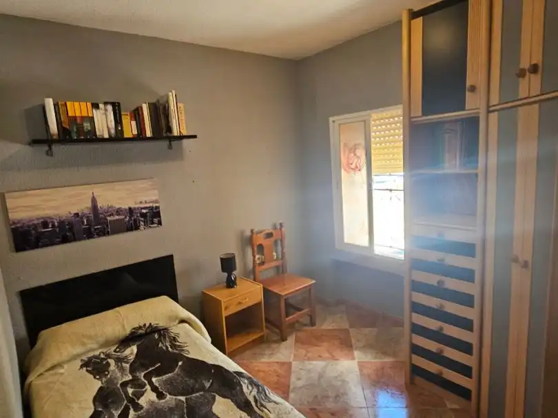 Flat for sale in Calle Ronda de Alfareros, 7, Casería de Montijo Bedroom of Flat for sale in Granada Capital with Air Conditioner