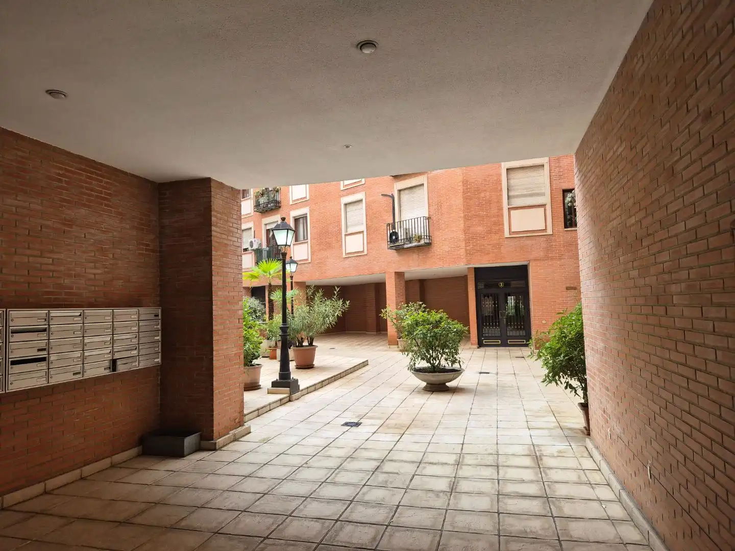 Exterior view of Flat for rent in  Madrid Capital  with Air Conditioner, Terrace and Balcony