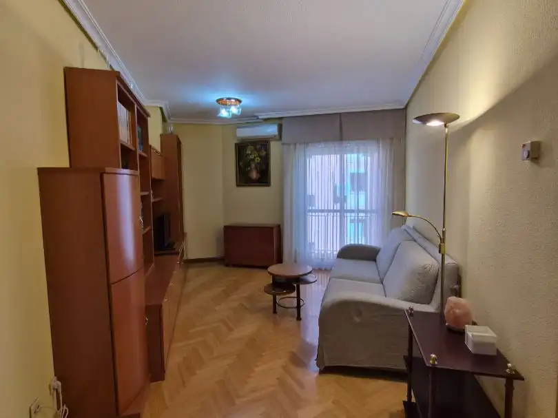 Living room of Flat for rent in  Madrid Capital  with Air Conditioner, Terrace and Balcony
