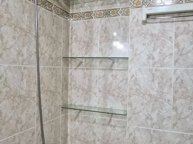Bathroom of Flat for rent in  Madrid Capital  with Air Conditioner, Terrace and Balcony
