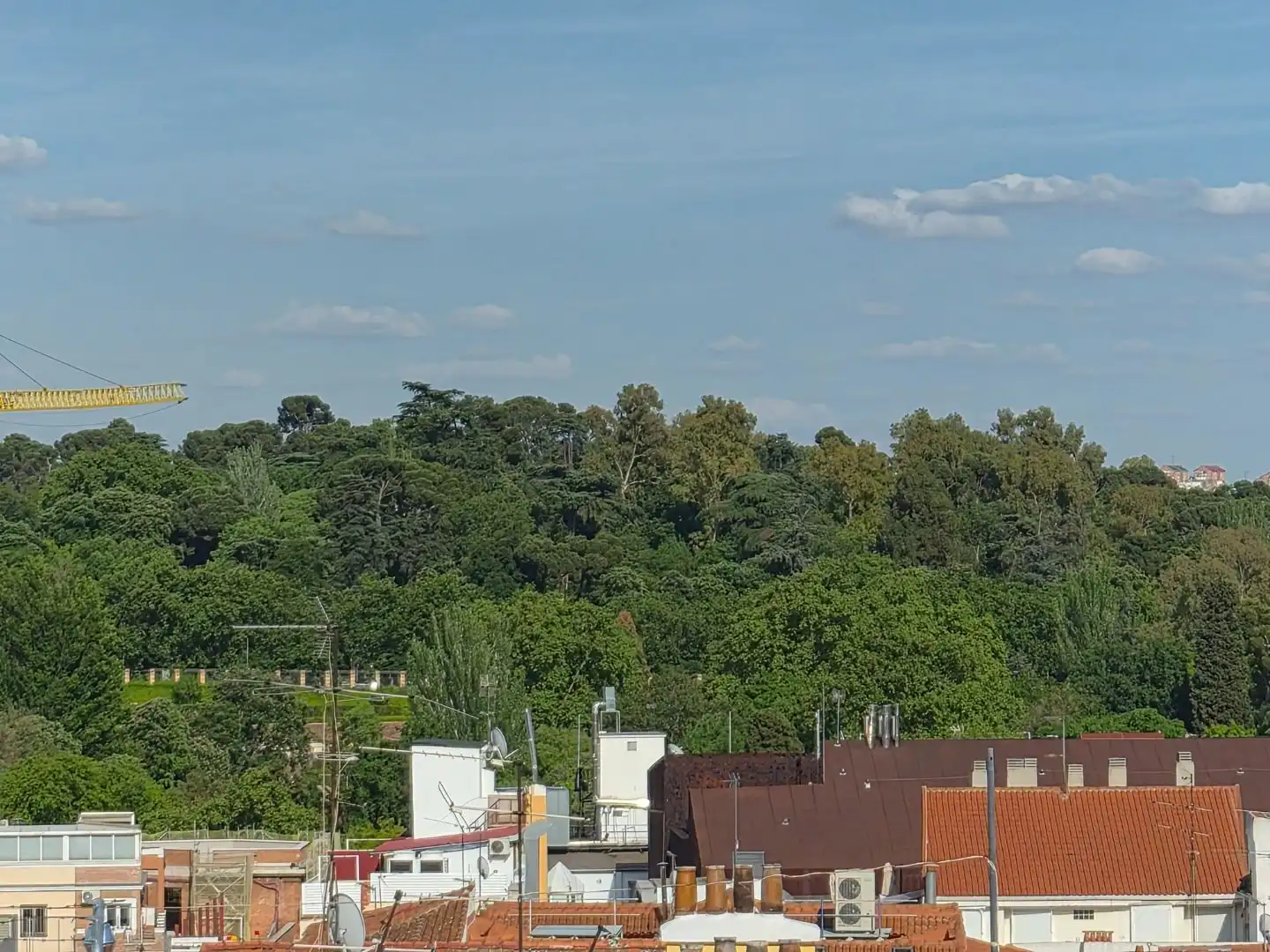 Exterior view of Flat for rent in  Madrid Capital  with Air Conditioner, Terrace and Balcony
