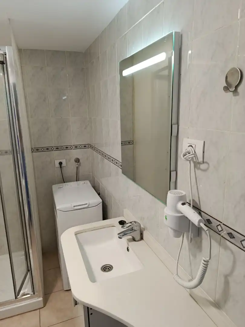 Apartamento de alquiler en Calle los Jazmines, 7, San Agustín - Bahía Feliz Baño de Apartamento de alquiler en San Bartolomé de Tirajana con Aire acondicionado, Piscina y Amueblado