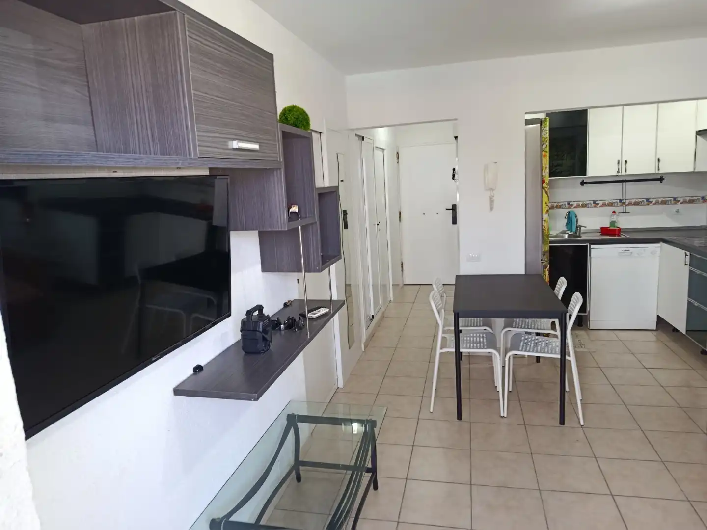 Apartamento de alquiler en Calle los Jazmines, 7, San Agustín - Bahía Feliz Cocina de Apartamento de alquiler en San Bartolomé de Tirajana con Aire acondicionado, Piscina y Amueblado