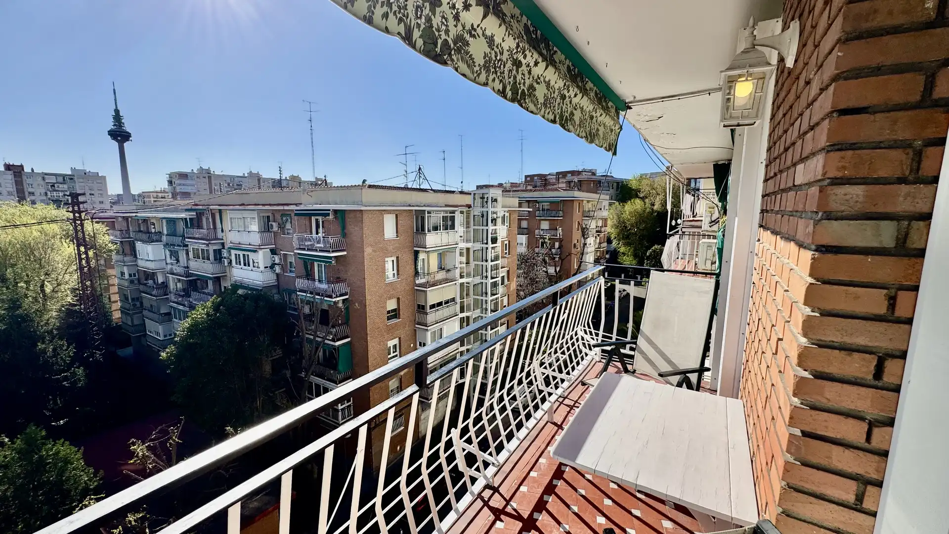 Flat for rent in Calle de San Secundino, 3, Ventas