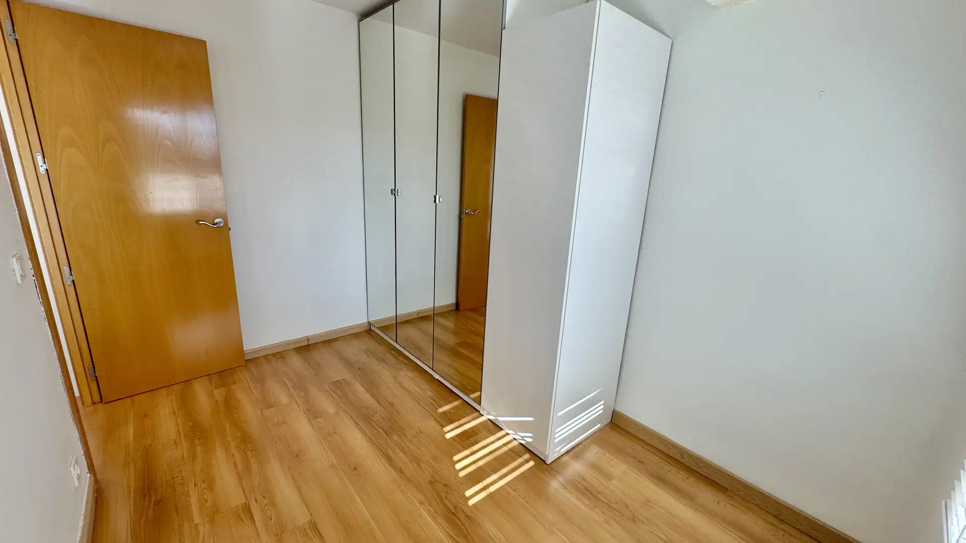 Flat for rent in Calle de San Secundino, 3, Ventas