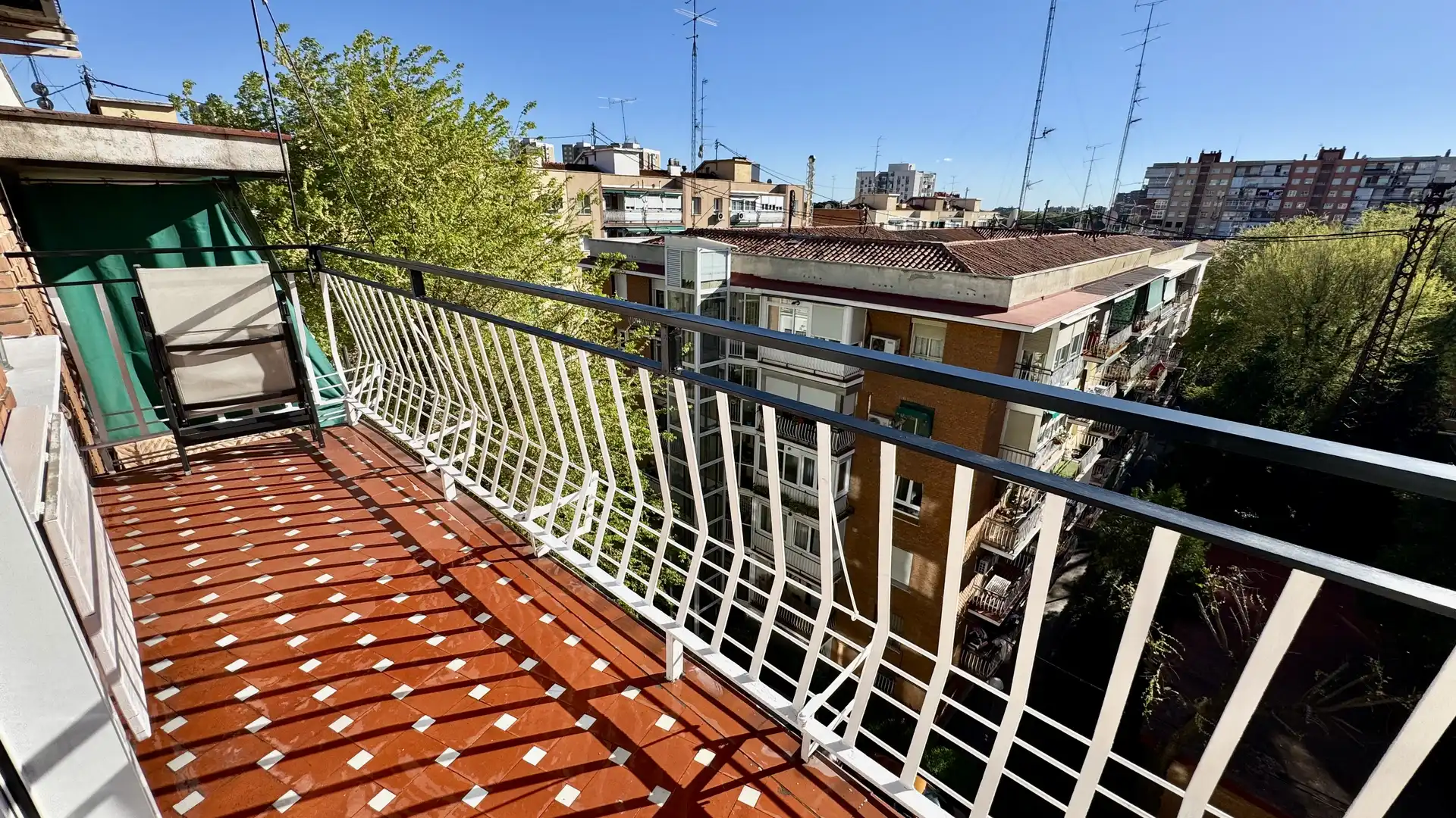 Flat for rent in Calle de San Secundino, 3, Ventas