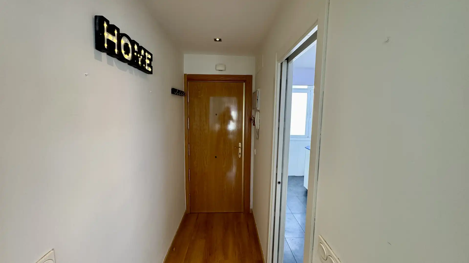 Flat for rent in Calle de San Secundino, 3, Ventas