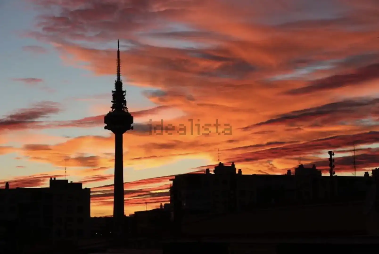 Flat for rent in Calle de San Secundino, 3, Ventas