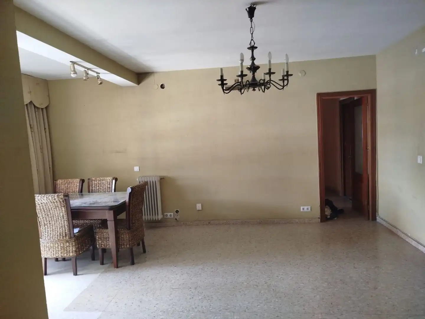 Comedor de Piso en venta en  Sevilla Capital