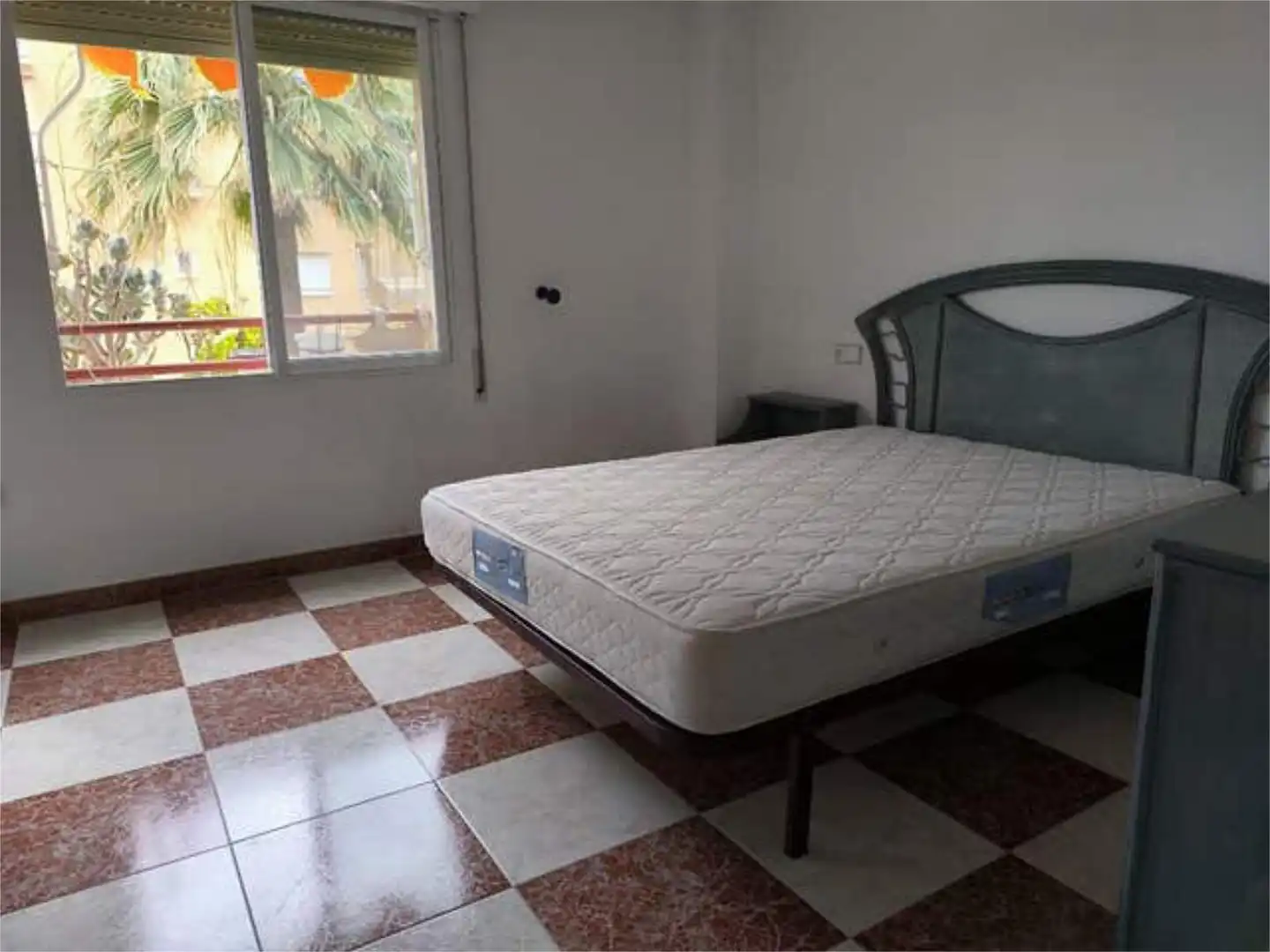 Wohnung zur Miete in Guadalmar Schlafzimmer von Wohnung zur Miete in Málaga mit Heizung, Privatgarten und Terrasse