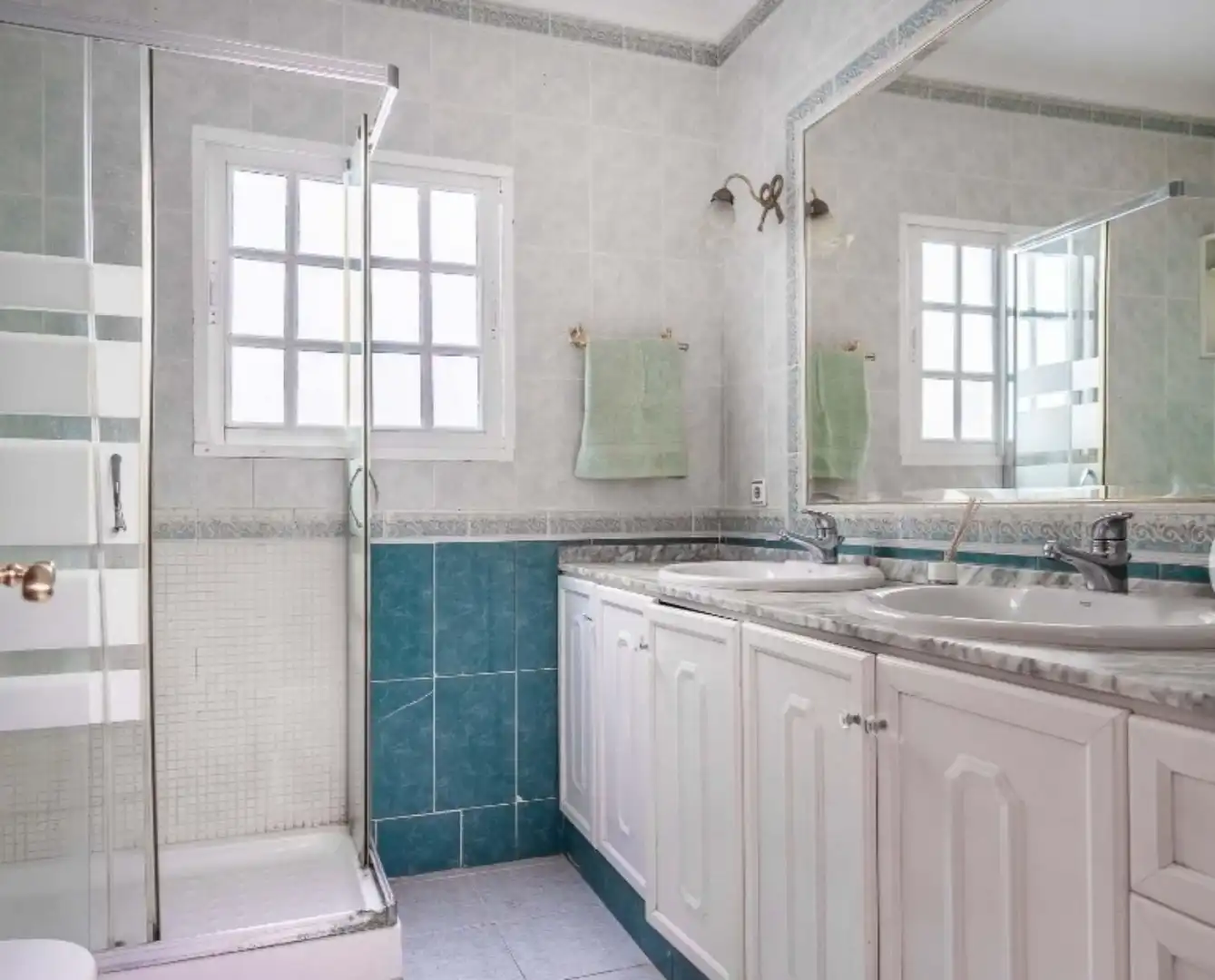 Casa o chalet en venta en Calle Cristina Hoyos, 8, La Plata Baño de Casa o chalet en venta en Sevilla Capital con Aire acondicionado y Terraza
