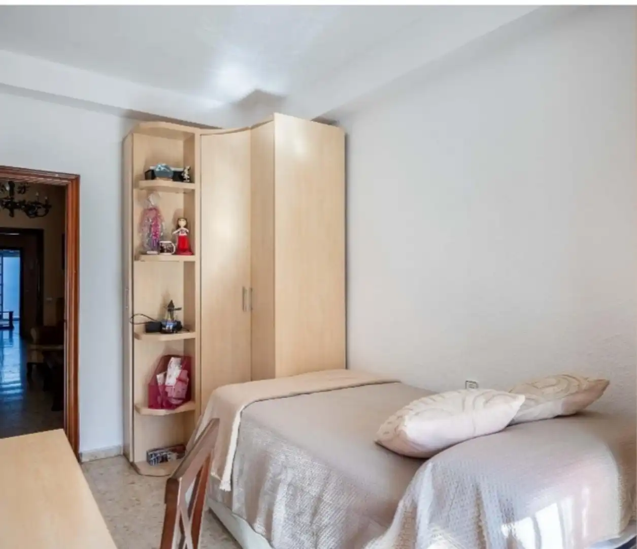 Casa o chalet en venta en Calle Cristina Hoyos, 8, La Plata Habitación de Casa o chalet en venta en Sevilla Capital con Aire acondicionado y Terraza