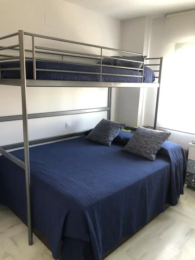Piso de alquiler en Calle Ancora, 25, El Ancla Habitación de Piso de alquiler en El Puerto de Santa María con Aire acondicionado, Calefacción y Jardín privado