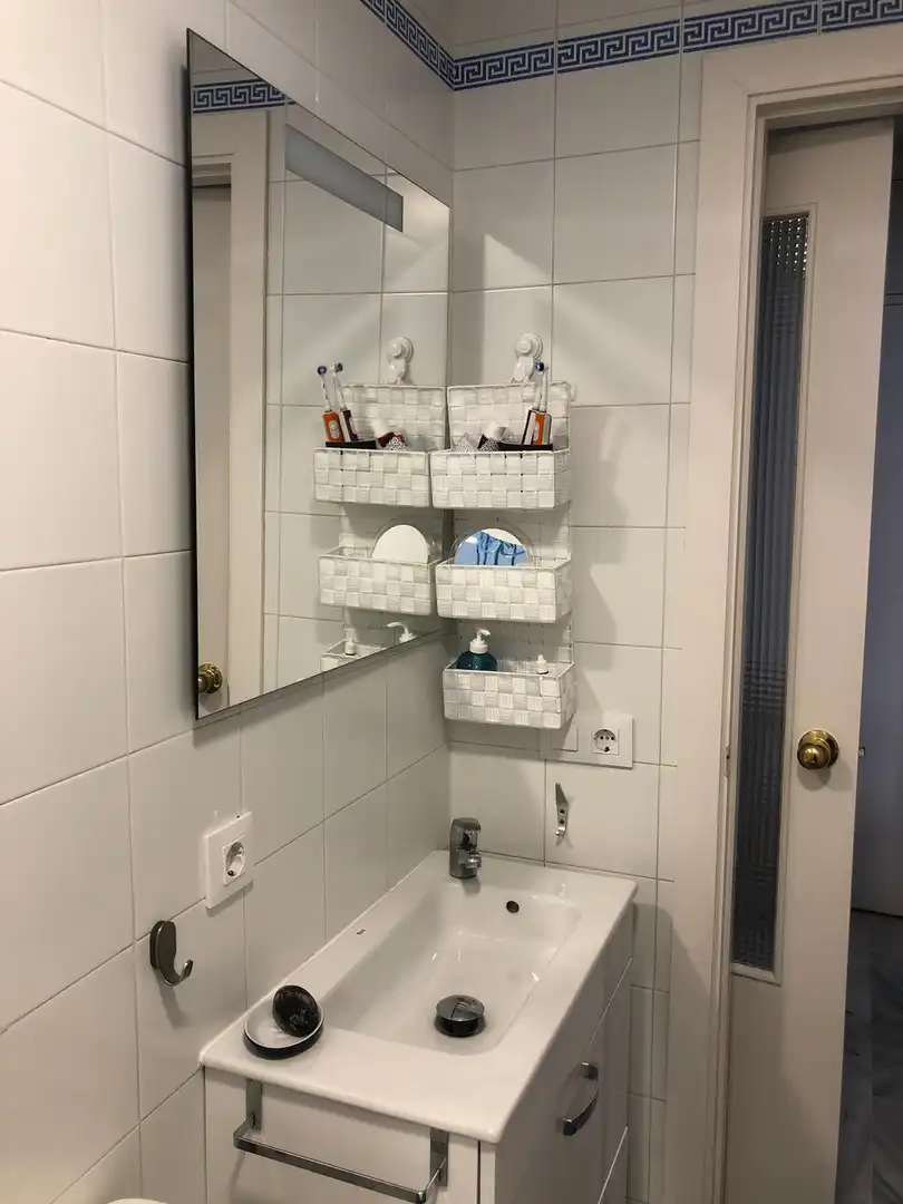 Piso de alquiler en Calle Ancora, 25, El Ancla Baño de Piso de alquiler en El Puerto de Santa María con Aire acondicionado, Calefacción y Jardín privado