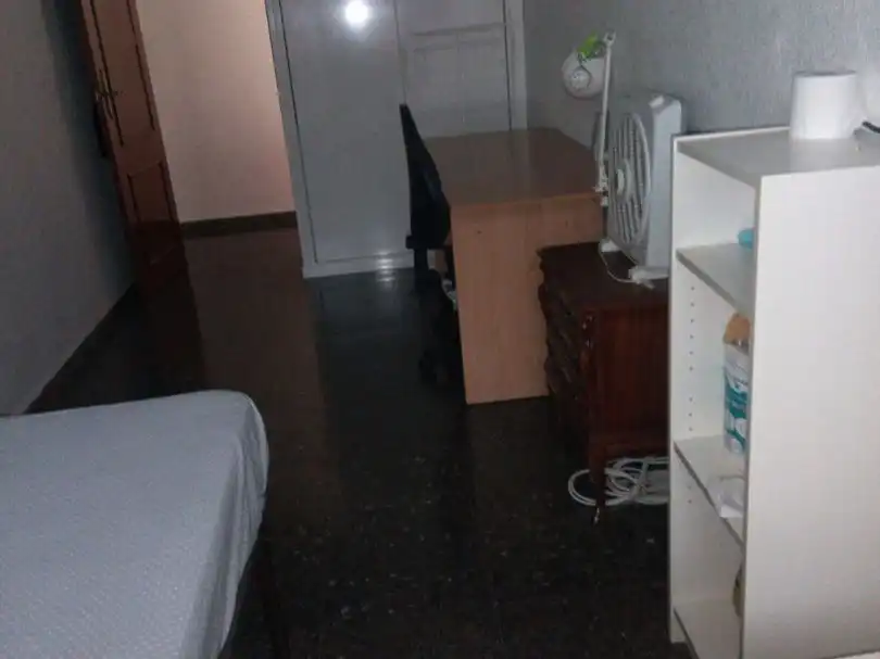 Zimmer in Calle Mariano Girada, 10, San Nicolás Zimmer in Calle Mariano Girada, 10, San Nicolás