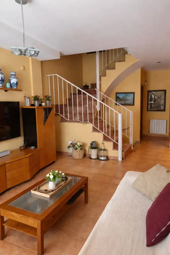 Casa o chalet en venta en Calle Abellarol, 54, San Antonio de Benagéber Casa o chalet en venta en San Antonio de Benagéber con Aire acondicionado, Terraza y Balcón