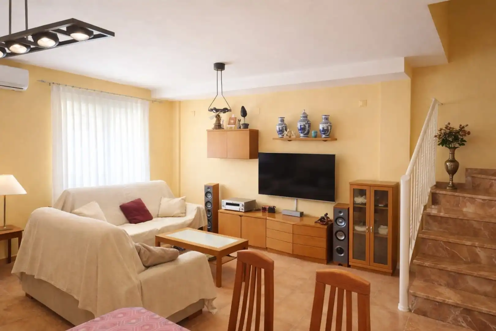 Casa o chalet en venta en Calle Abellarol, 54, San Antonio de Benagéber Sala de estar de Casa o chalet en venta en San Antonio de Benagéber con Aire acondicionado, Terraza y Balcón