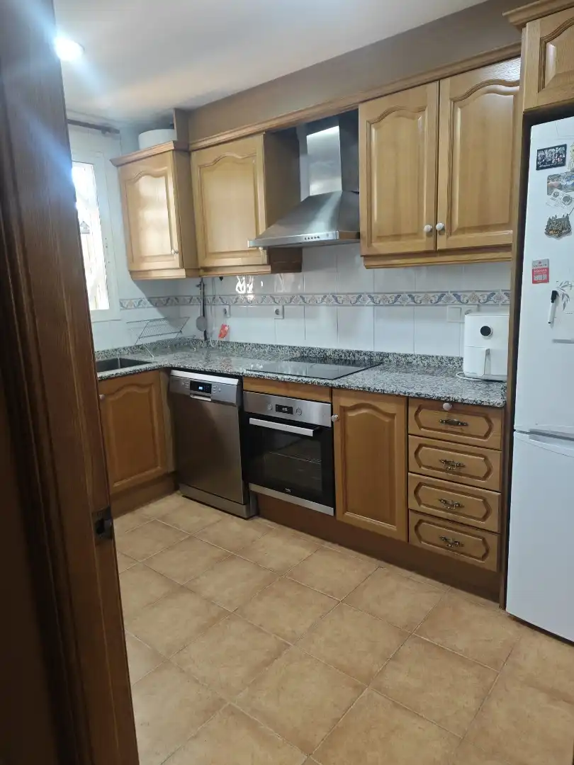 Casa o chalet en venta en Calle Abellarol, 54, San Antonio de Benagéber Cocina de Casa o chalet en venta en San Antonio de Benagéber con Aire acondicionado, Terraza y Balcón