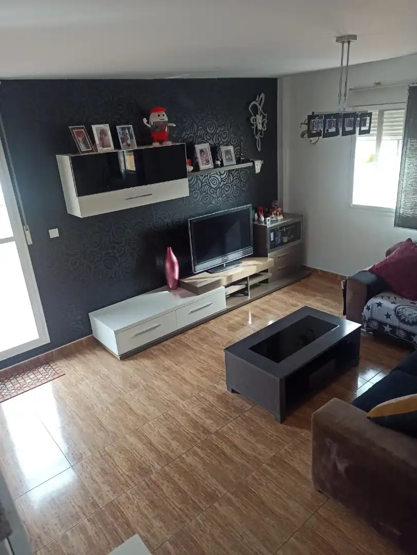 Dúplex de alquiler en Calle Aljibe Vieja, 7a, Cúllar Vega Sala de estar de Dúplex de alquiler en Cúllar Vega con Aire acondicionado y Terraza