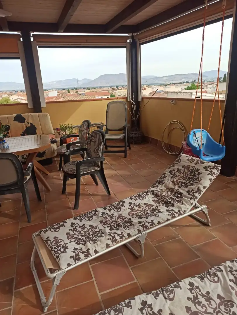 Dúplex de alquiler en Calle Aljibe Vieja, 7a, Cúllar Vega Terraza de Dúplex de alquiler en Cúllar Vega con Aire acondicionado y Terraza