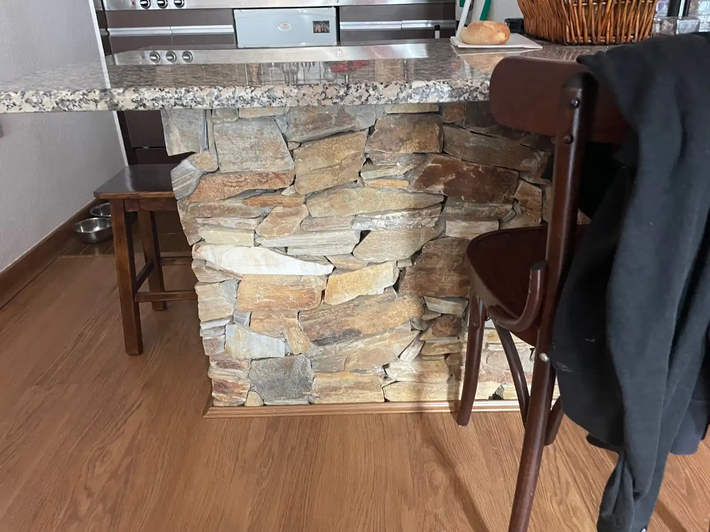 Piso en venta en Lugar Cabeza Manzaned, 1, A Pobra de Trives Piso en venta en A Pobra de Trives con Calefacción y Amueblado