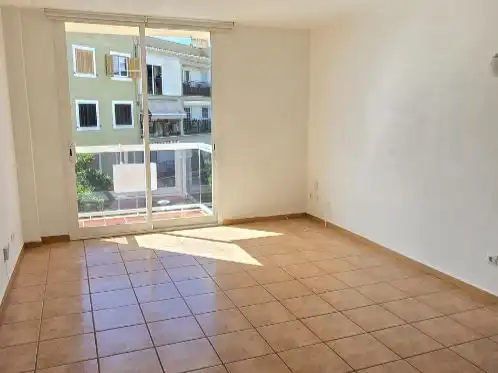 Piso de alquiler en Carrer Llacuna de Sanabria, 2, Los Almendros - Son Rapinya Sala de estar de Piso de alquiler en Palma de Mallorca con Aire acondicionado, Terraza y Balcón
