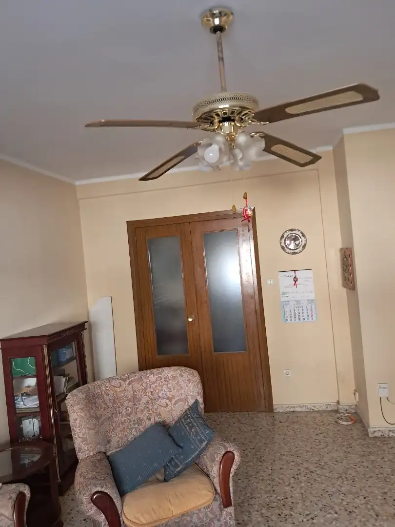 Flat for sale in Cortes  with Air Conditioner, Heating and Storage room