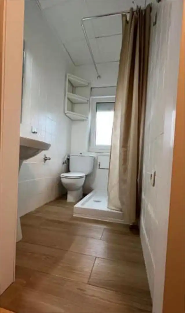 Badezimmer von Wohnungen zur Miete in Los Corrales de Buelna 
