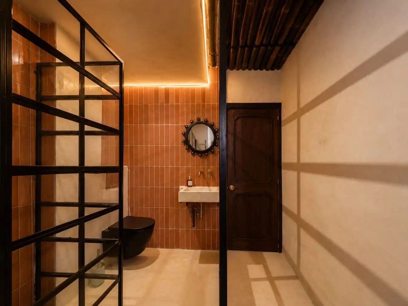Flat for sale in Calle de Mira el Sol, 5, Embajadores - Lavapiés