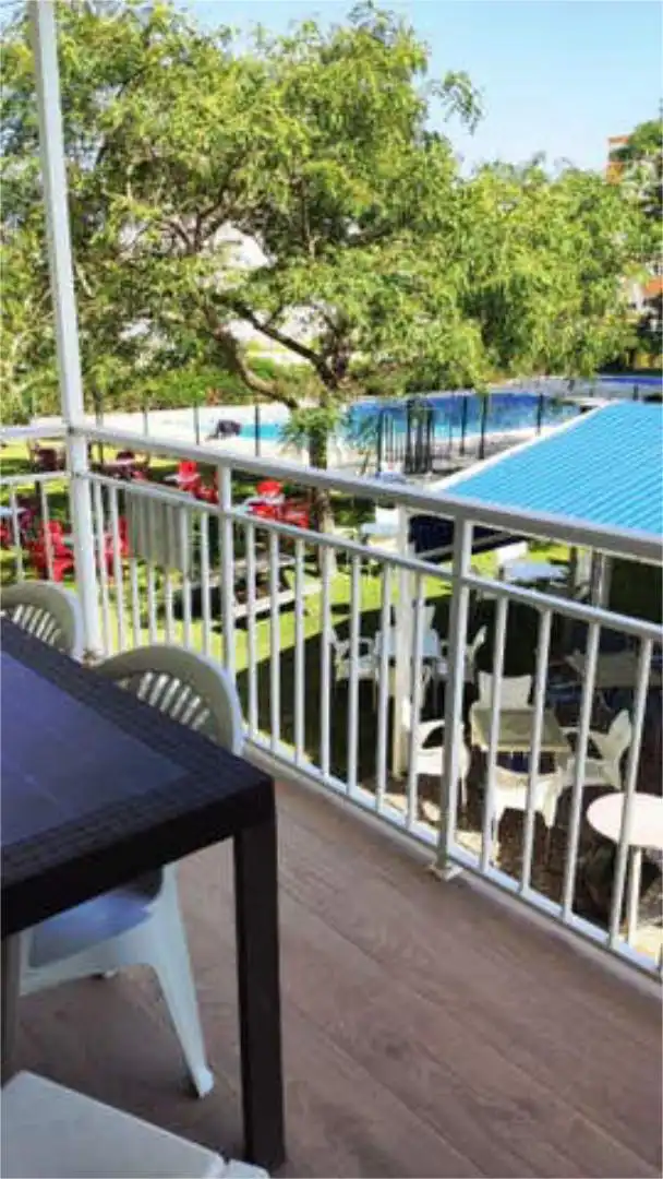 Wohnung zur Miete in Centro - Torre de la Higuera Terrasse von Wohnung zur Miete in Almonte mit Privatgarten, Terrasse und Schwimmbad