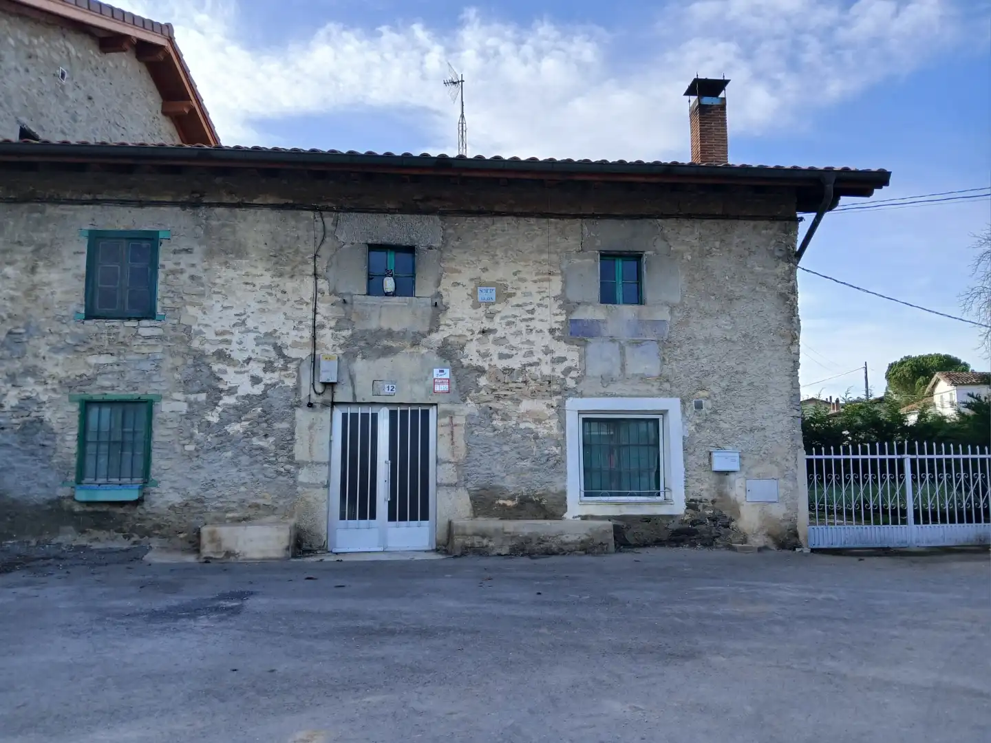 Casa adosada en venta en Ullivarri Viña Entitatea, 12, Zona rural noroeste Vista exterior de Casa adosada en venta en Vitoria - Gasteiz con Jardín privado
