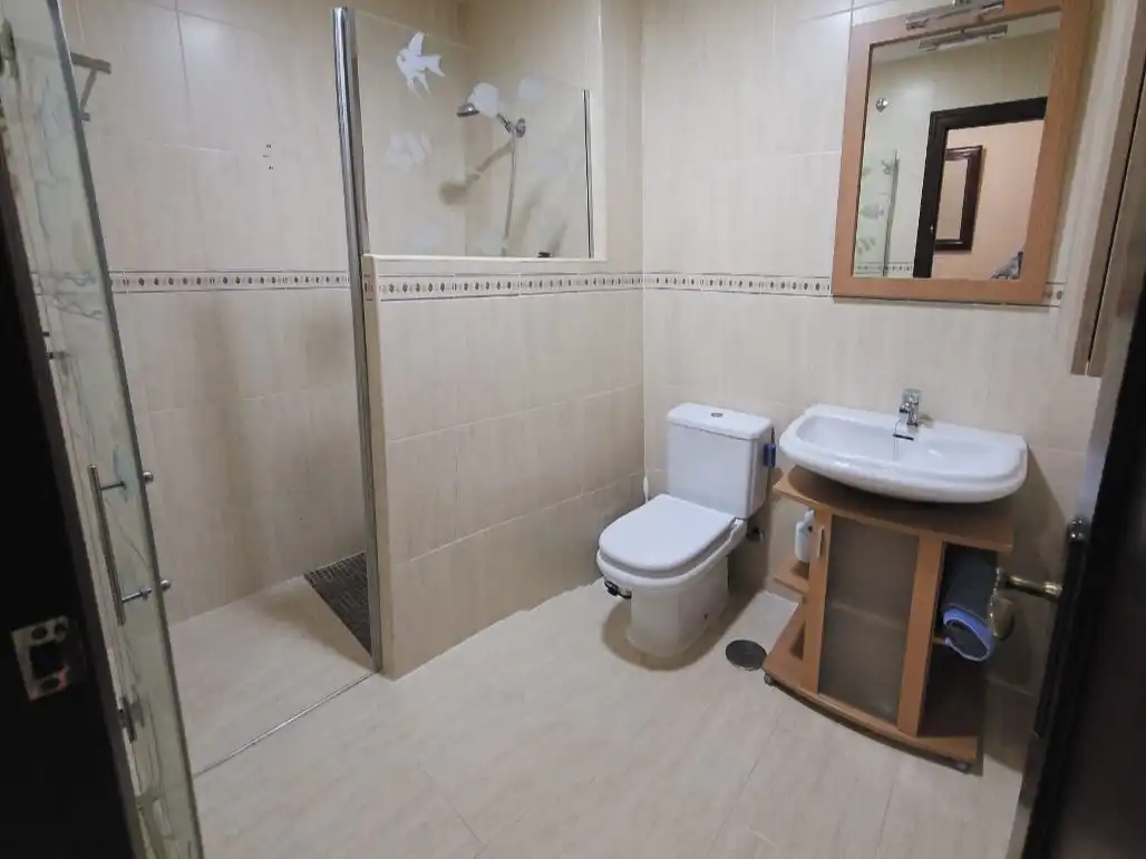 Wohnung zum Verkauf in Avenida de la Feria, 24, Villamartín Badezimmer von Wohnung zum Verkauf in Villamartín mit Klimaanlage, Heizung und Terrasse